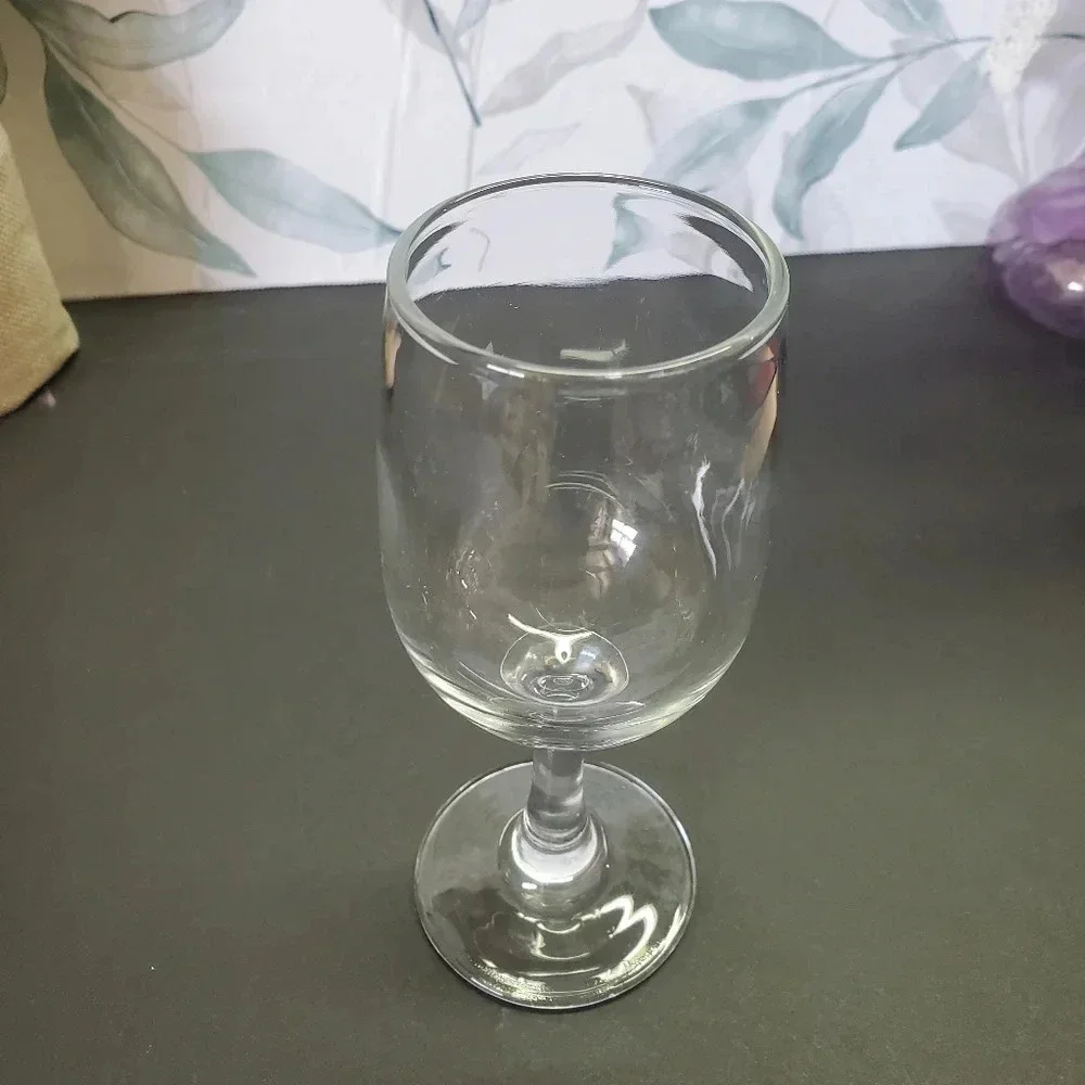 Small Wine Glass 2pc Set - Picture 2 of 5